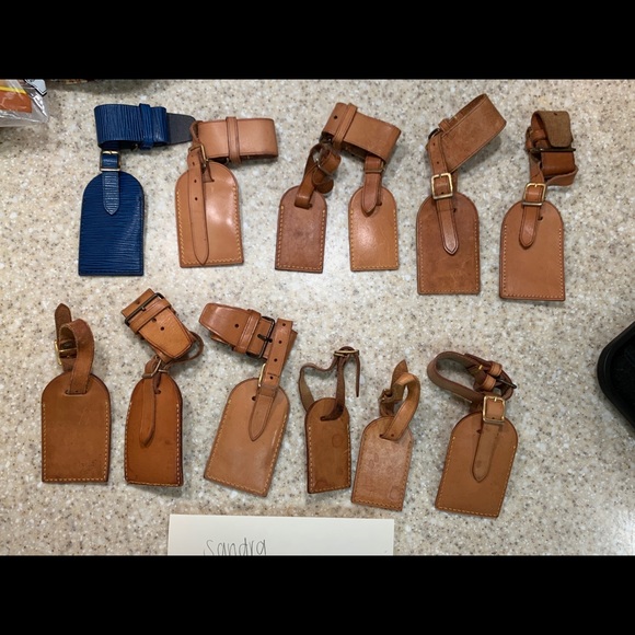 Louis Vuitton luggage tags AVAILABLE - Picture 4 of 8